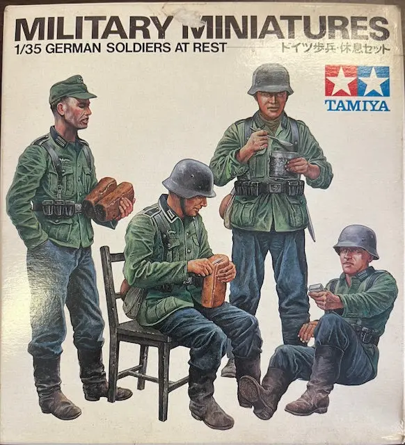 1 /35 Scale Military Miniatures - German Soldiers At Rest 1