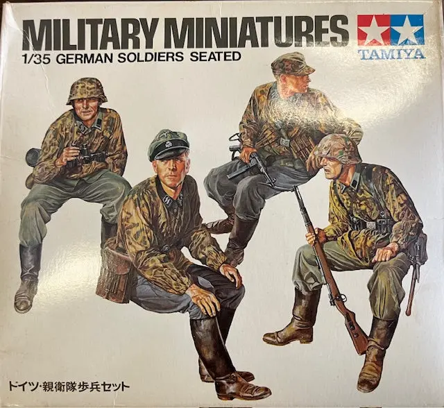 1 /35 Scale Military Miniatures -German Soldiers Seated 1