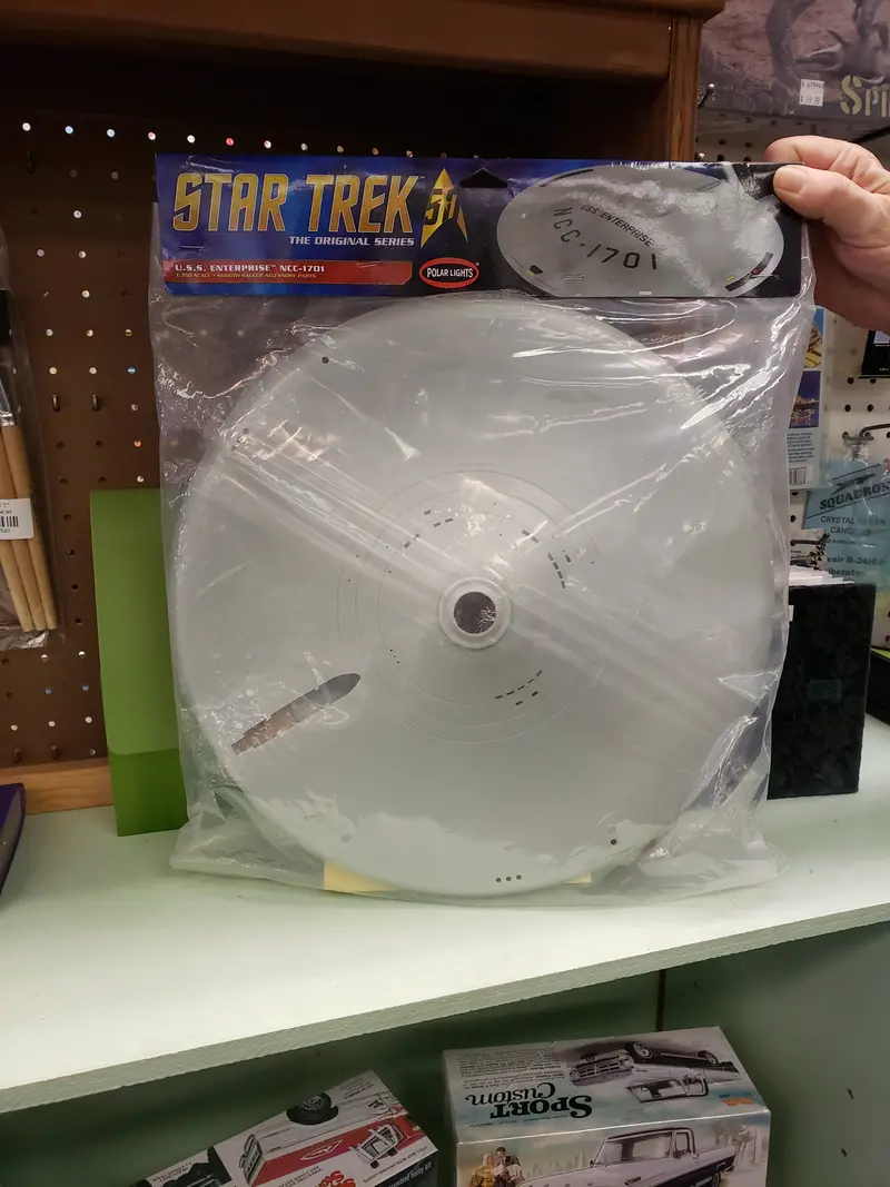 1/350 Uss Enterprise Smooth Saucer 1