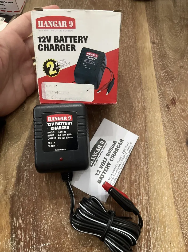 12V 600Mah Battery Charger 1