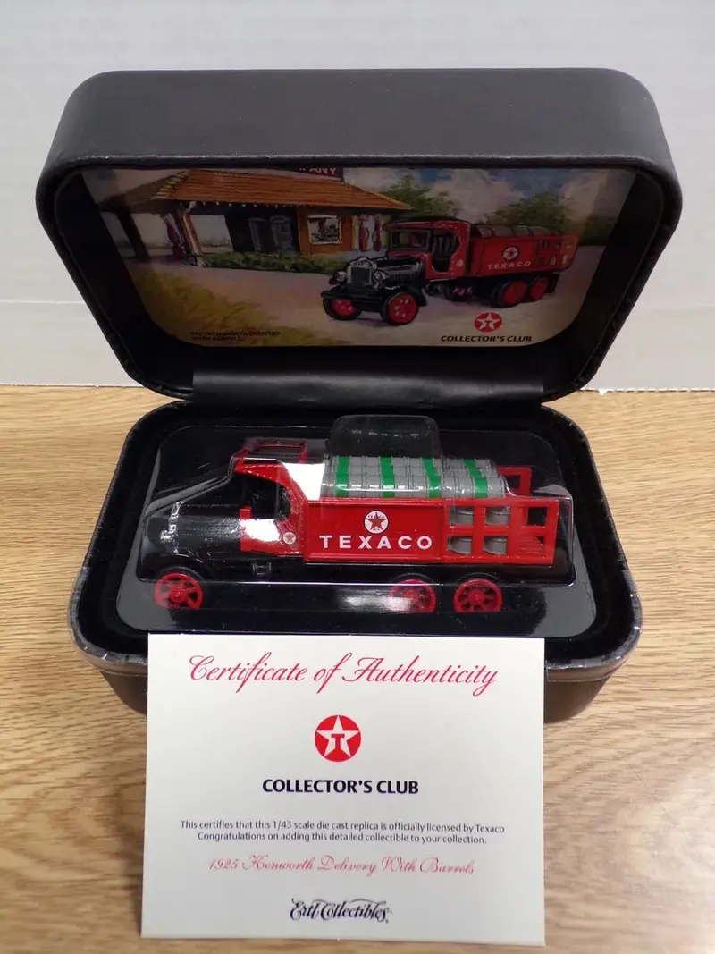 1925 Kenworth Delivery With Barrels - Collector's Club 1