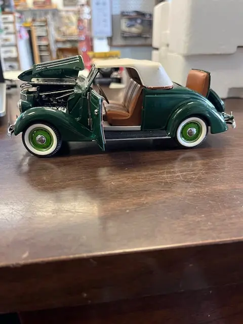 1936 Ford - 1/24 Scale 1