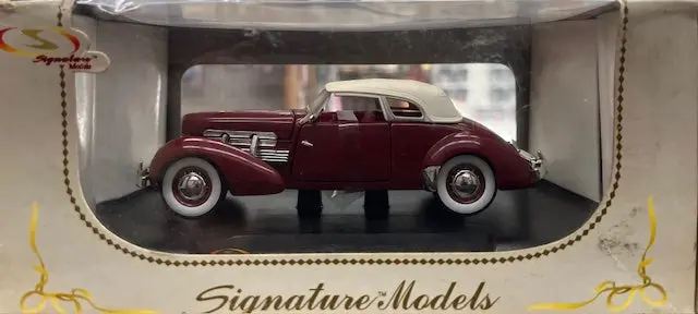 1937 Cord 812 Supercharged- 1/32 Scale  (Consign Lamyone 503-642-2472) 1