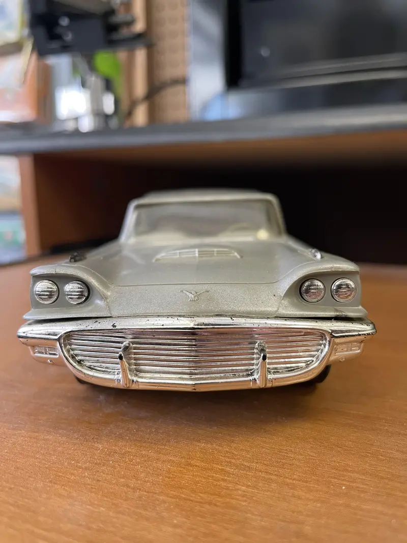 1959 Ford Thunderbird Promo 1