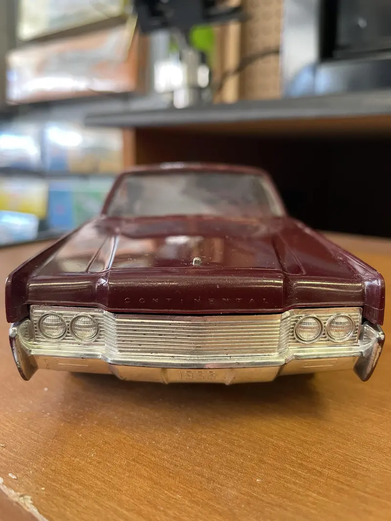 1966 Lincoln Continental Dealer Promo 1