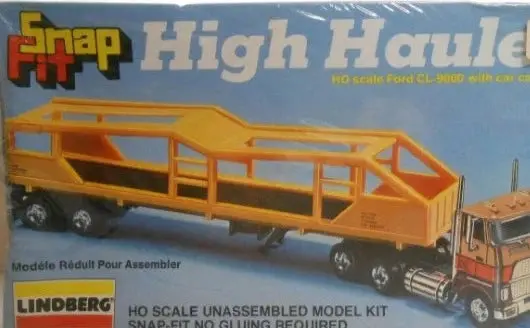 Lindberg  1051 Ho Ford Cl-9000 With Car Carrier Kit 1