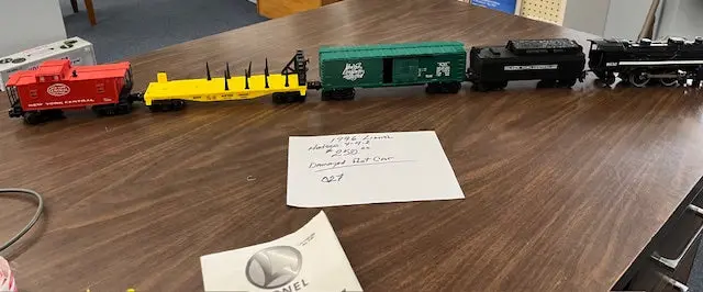 Lionel New York Central Flyer O-27 Train Set Ready-To-Run 1