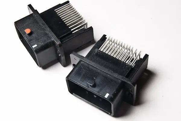 Radium T4e Ecu Header Passend Für Lotus Ab 2006 1