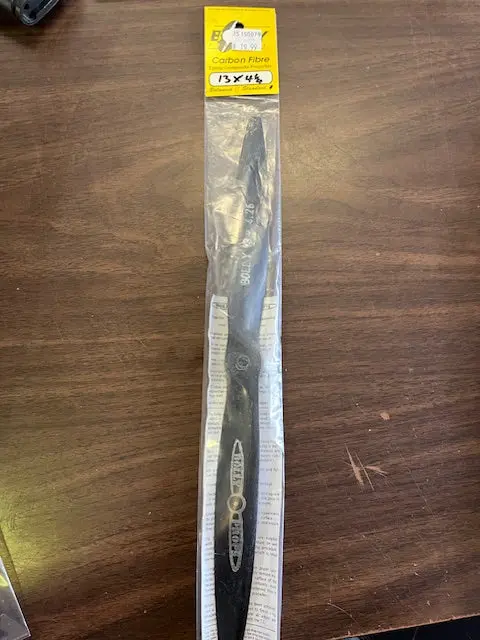 Standard Carbon Fibre Exoxy Composite-  13 X4 1/4 Propeller 1
