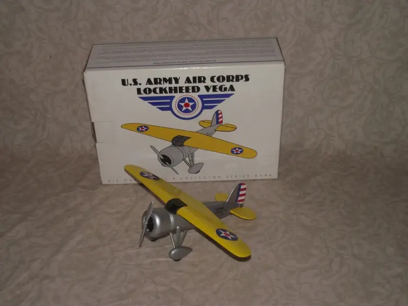 Us Army Air Corps Lockheed Vega (Piggy Bank) 1